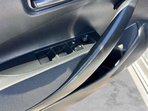 Used 2023 Toyota Corolla LE image 9