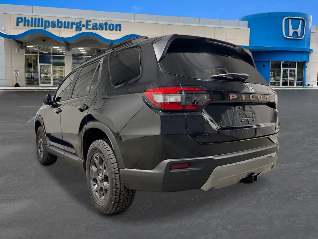 New 2026 Honda Pilot TrailSport image 3