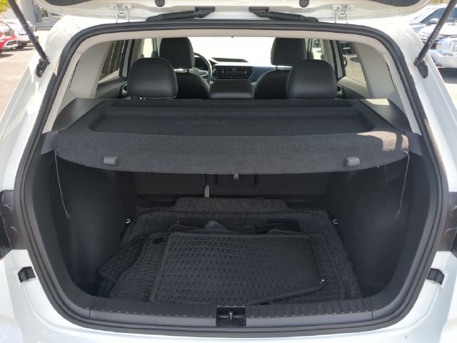 Used 2022 Volkswagen Taos SE FWD image 12