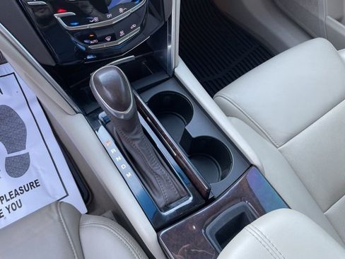 Used 2014 Cadillac XTS image 18