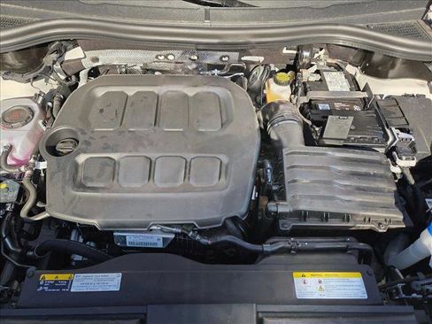 New 2026 Volkswagen Tiguan SE R-Line FWD image 16