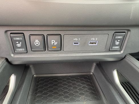 Used 2024 Nissan Frontier SV w/ SV Convenience Package AWD/4WD image 15