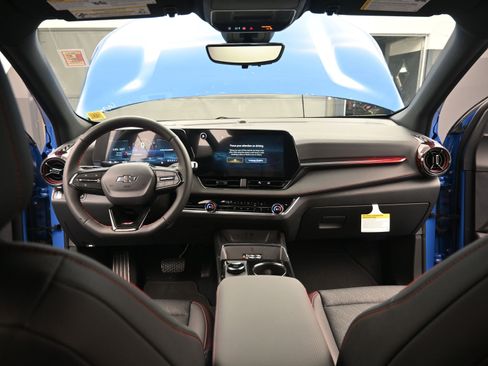New 2026 Chevrolet Equinox RS w/ Safety and Technology Package AWD/4WD image 29