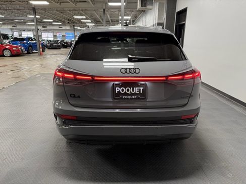 Used 2024 Audi Q4 e-tron Prestige image 5