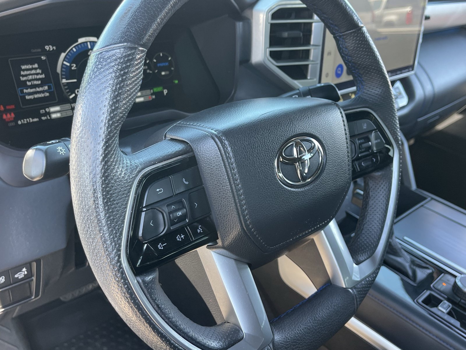 Used 2023 Toyota Tundra Platinum w/ Advanced Package AWD/4WD image 26