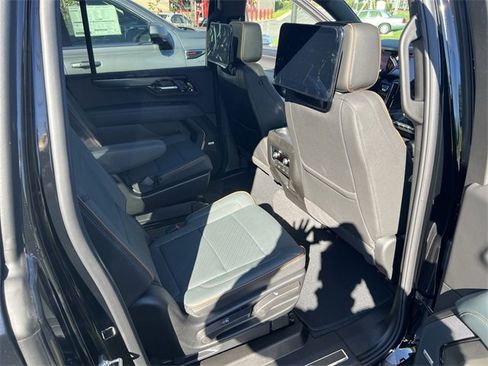 New 2026 GMC Yukon XL AT4 w/ AT4 Premium Plus Package image 12