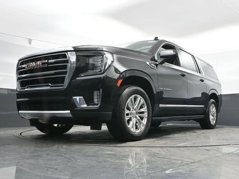 Used 2023 GMC Yukon XL SLT image 44