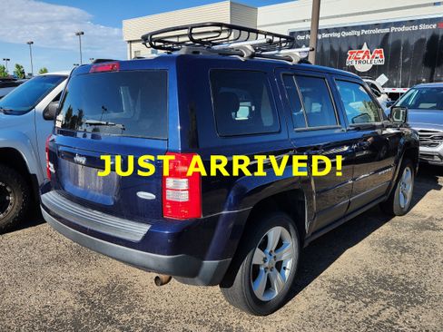 Used 2014 Jeep Patriot Latitude AWD/4WD image 3