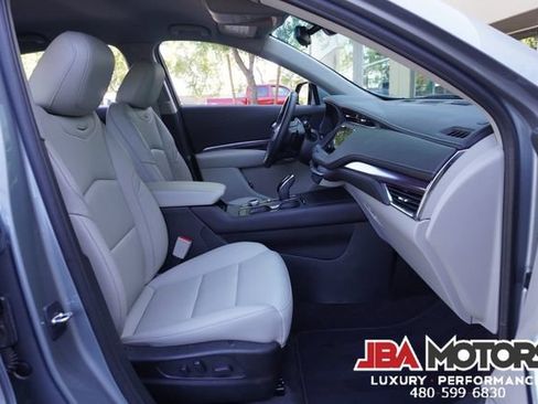 Used 2023 Cadillac XT4 Luxury FWD image 90