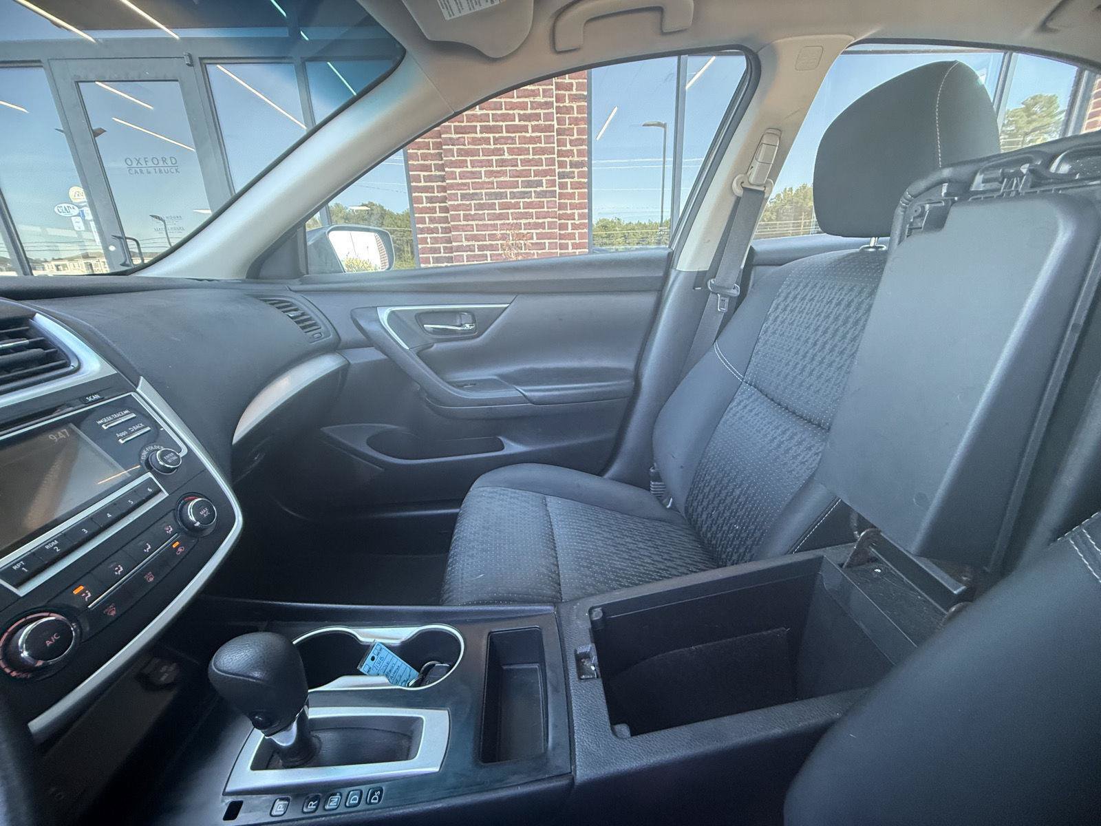 Used 2016 Nissan Altima 2.5 S w/ Power Driver Seat Package FWD image 8