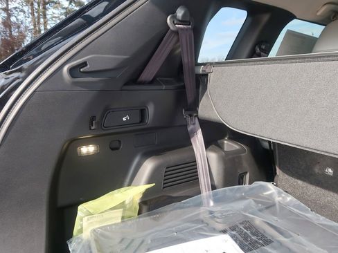 New 2026 Mitsubishi Outlander SE image 13