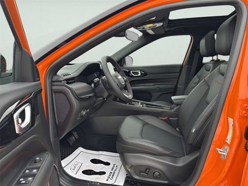 New 2026 Jeep Compass Trailhawk image 17