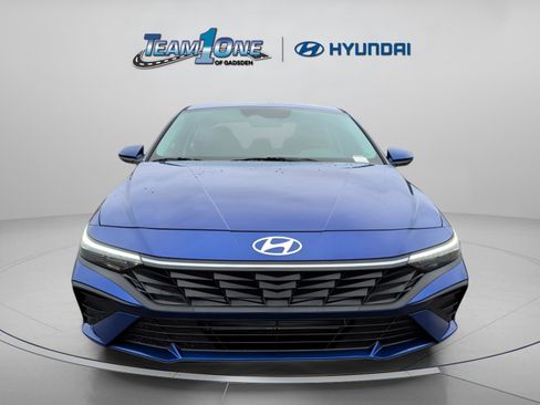 New 2026 Hyundai Elantra SE w/ Cargo Package image 2