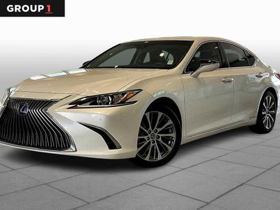 Certified 2021 Lexus ES 300h w/ Premium Package