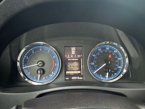 Used 2018 Toyota Corolla XSE image 23