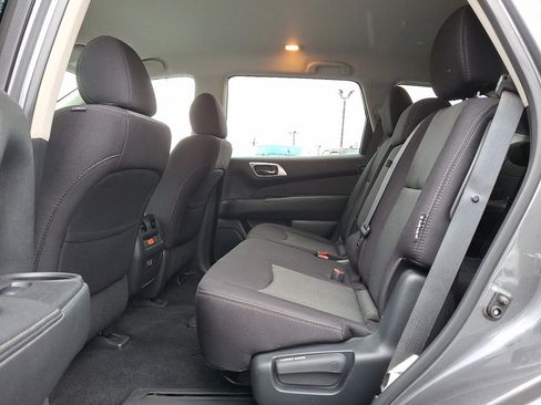 Used 2020 Nissan Pathfinder S image 20