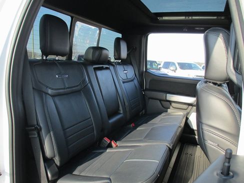 Used 2025 Ford F450 Platinum w/ FX4 Off-Road Package image 25