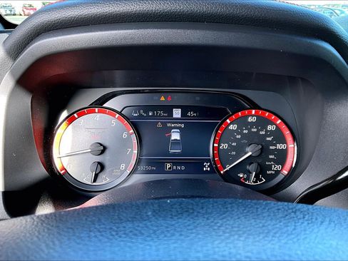 Used 2021 Nissan Titan PRO-4X w/ Pro-4x Convenience Package image 13