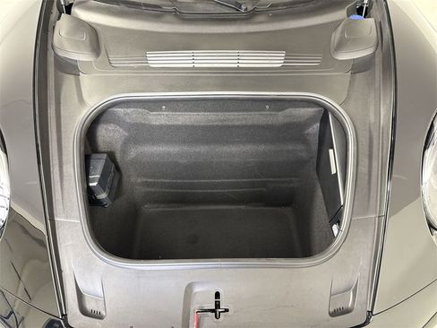 Certified 2025 Porsche 911 Carrera image 21