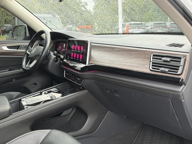 Used 2024 Volkswagen Atlas SEL Premium R-Line AWD/4WD image 21
