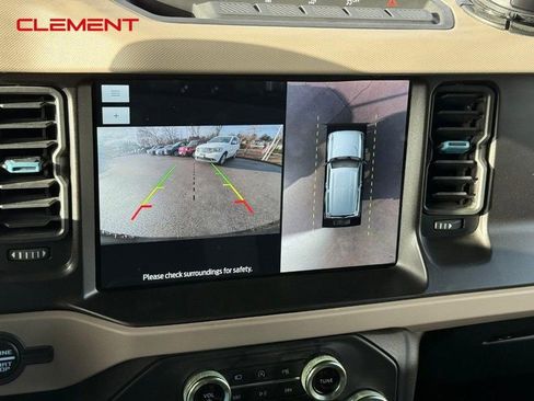 Used 2022 Ford Bronco Wildtrak image 26