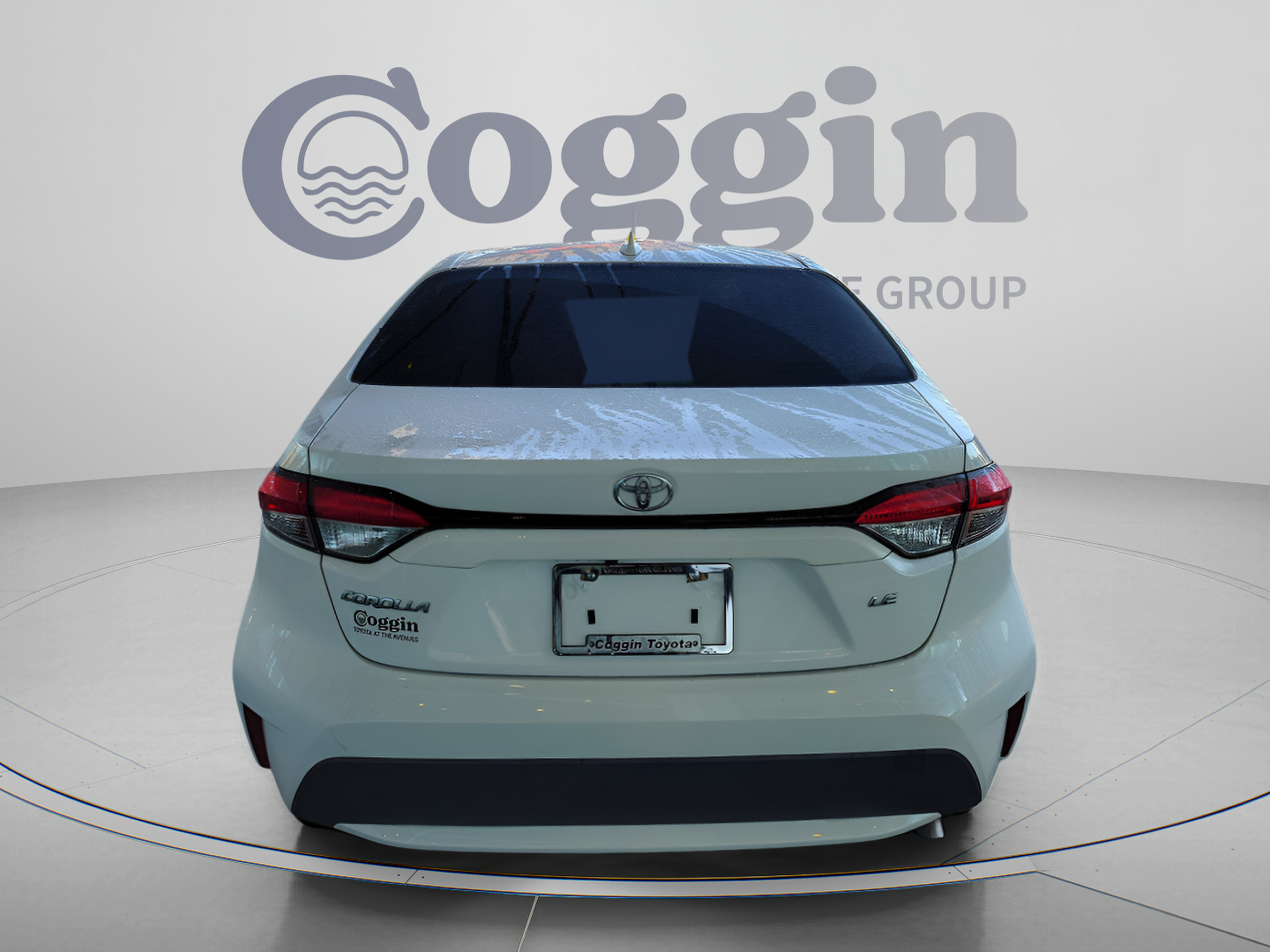 Used 2020 Toyota Corolla LE FWD image 4