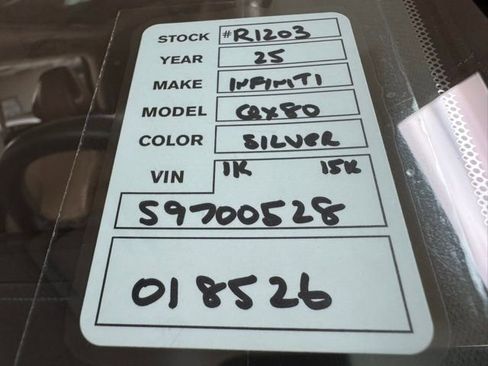 Used 2025 INFINITI QX80 Sensory image 32