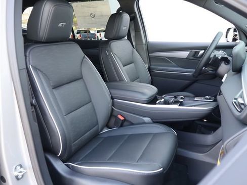 New 2026 Buick Enclave Sport Touring w/ Power Package FWD image 20