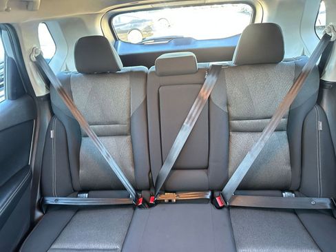 Used 2025 Nissan Rogue SV image 38