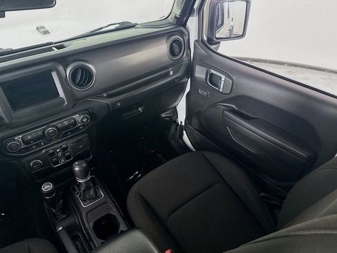 Used 2023 Jeep Gladiator Sport image 21