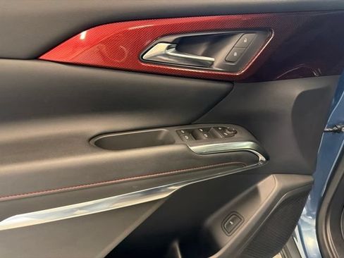 Used 2025 Chevrolet Traverse Z71 w/ LPO, Floor Liner Package AWD/4WD image 31