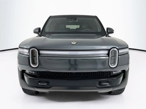 Used 2025 Rivian R1S Adventure AWD/4WD image 10