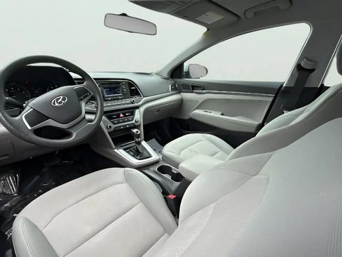Used 2017 Hyundai Elantra SE FWD image 9