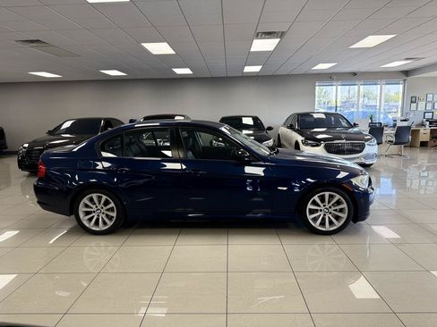 Used 2011 BMW 328i Sedan RWD image 3
