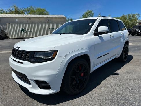 Used 2021 Jeep Grand Cherokee SRT AWD/4WD image 13