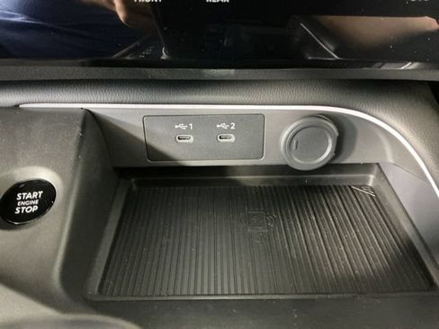 New 2026 Nissan Sentra SV w/ SV Convenience Package FWD image 15