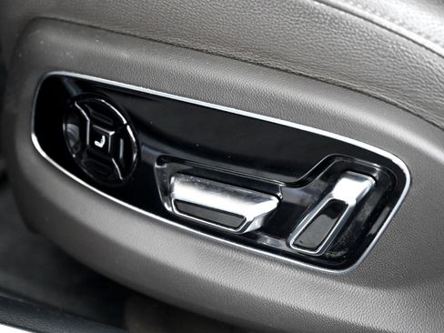 Used 2021 Audi A8 L 3.0T image 16