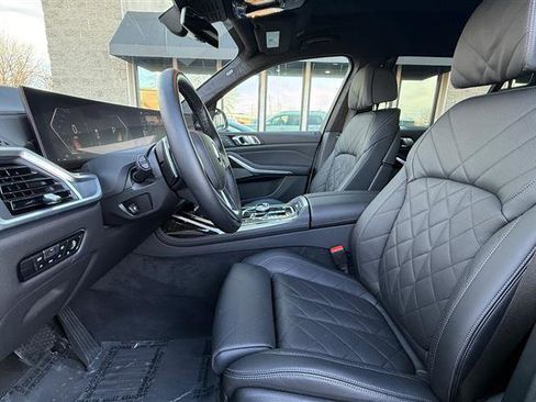 Used 2023 BMW X7 xDrive40i w/ Executive Package image 10