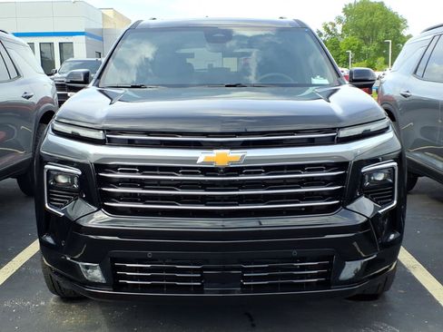 New 2026 Chevrolet Traverse High Country w/ LPO, Floor Liner Package AWD/4WD image 23