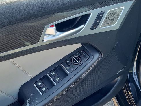 Used 2018 Genesis G80 3.3T Sport RWD image 22