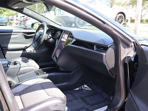 Used 2018 Tesla Model S 75D image 29