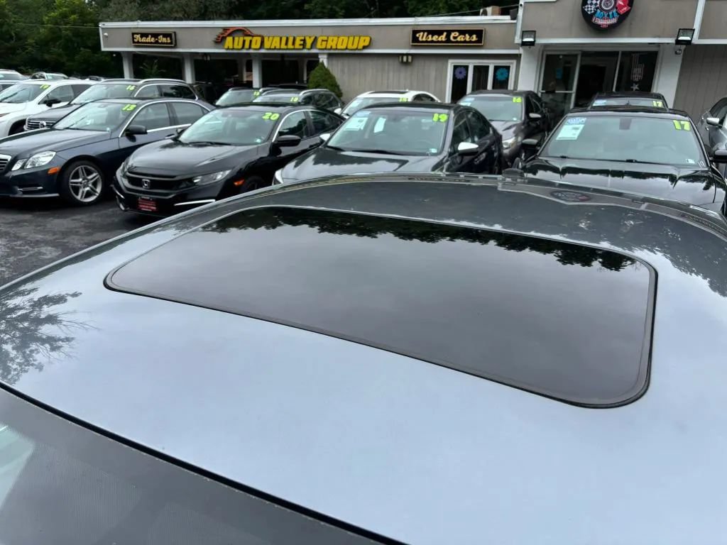 Used 2017 Volkswagen Passat 1.8T SE FWD image 10