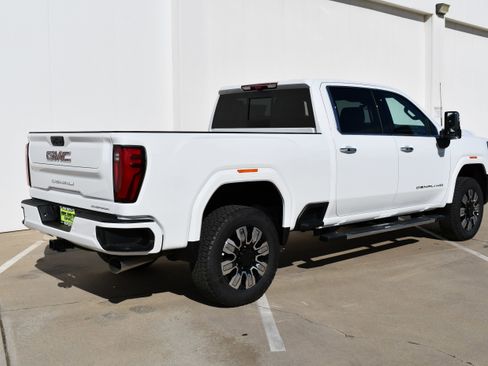 New 2026 GMC Sierra 2500 Denali w/ Technology Package AWD/4WD image 6