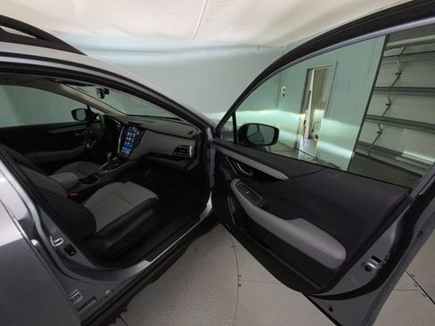 Used 2025 Subaru Outback Limited XT AWD/4WD image 25