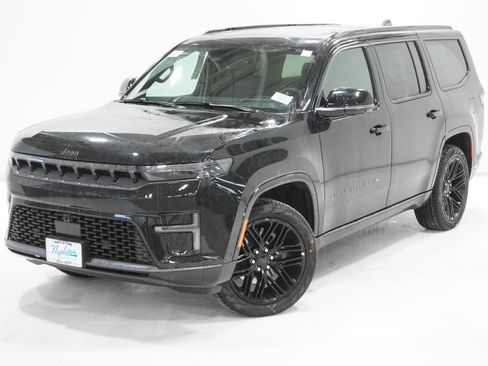 New 2026 Jeep Grand Wagoneer Limited image 2