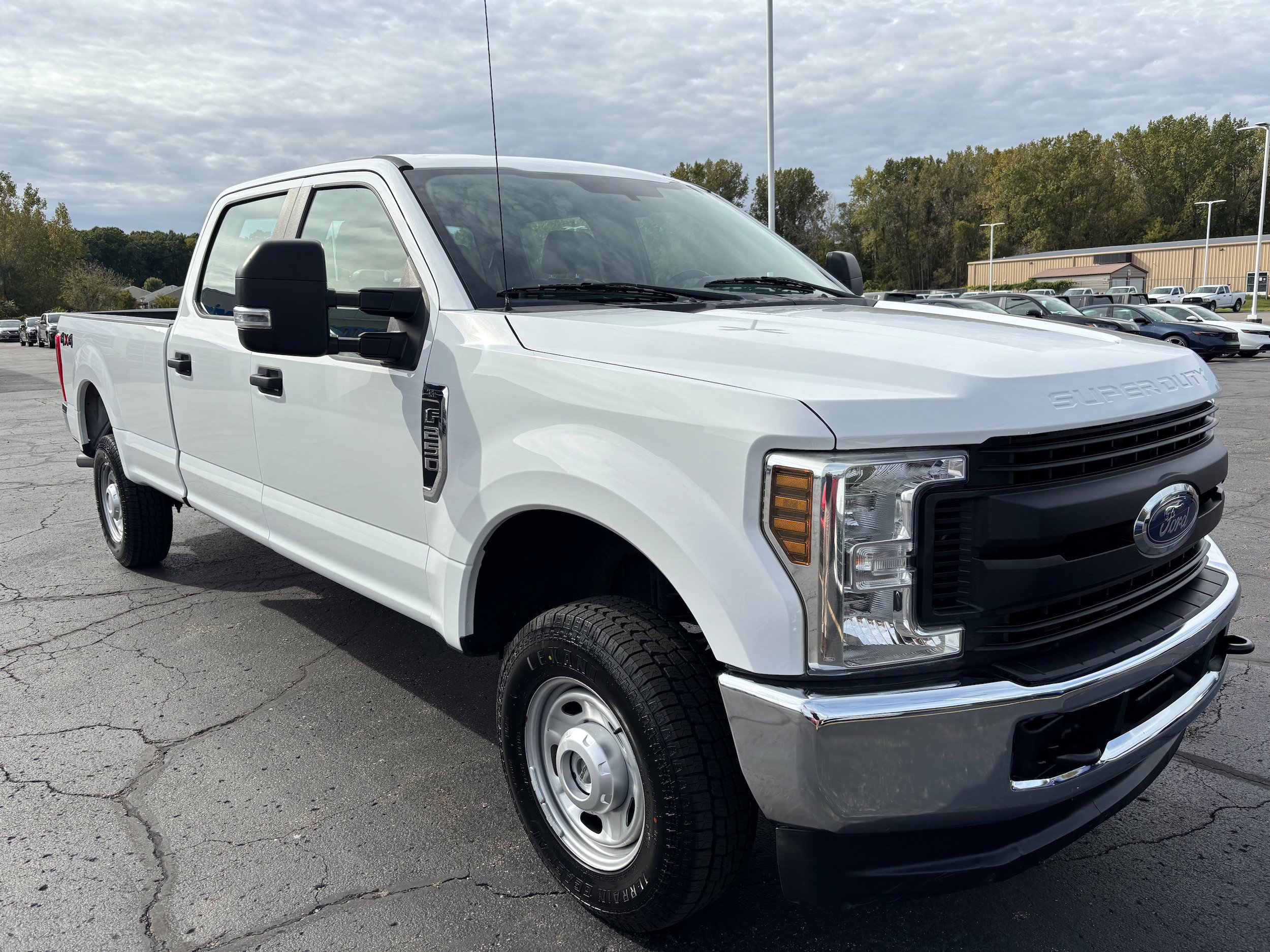 Used 2019 Ford F250 XL w/ Power Equipment Group AWD/4WD image 4