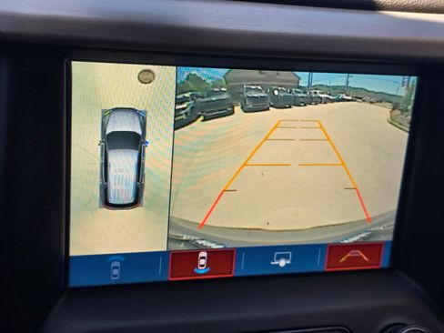 Used 2019 GMC Acadia Denali w/ Technology Package FWD image 19