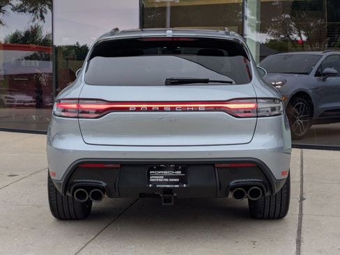 Certified 2026 Porsche Macan AWD/4WD image 10