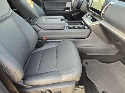 New 2026 Ford Expedition Max Active RWD image 15