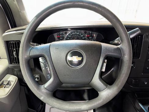 Used 2019 Chevrolet Express 3500 w/ Power Convenience Package RWD image 15